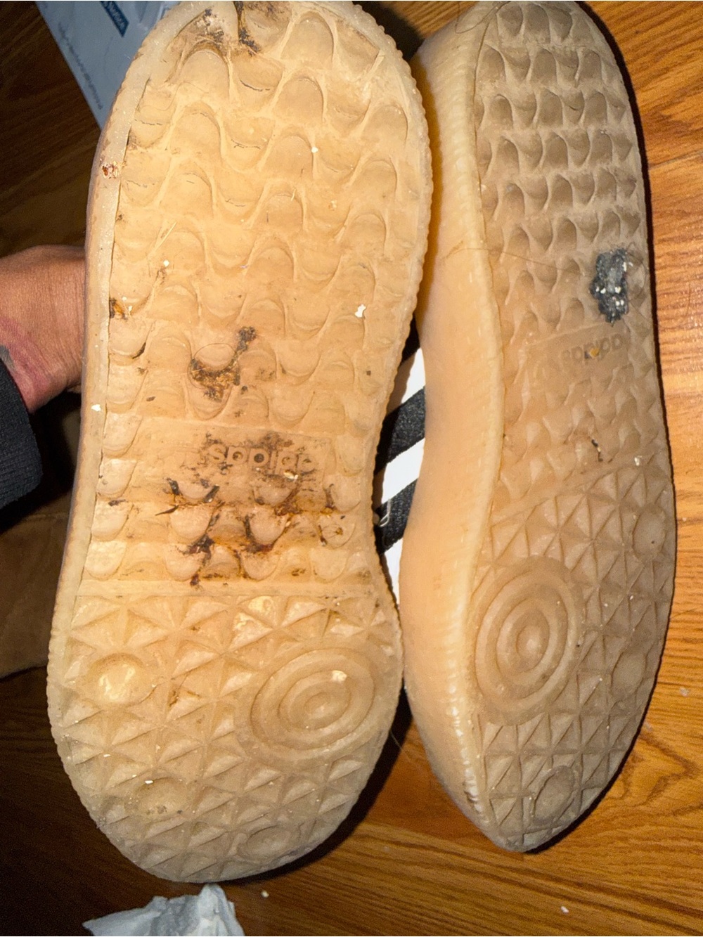 adidas White and Black sambae - Picture 5 of 8